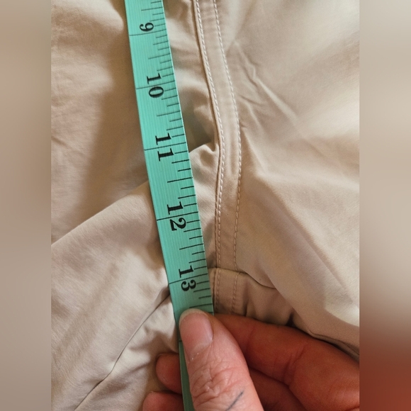 Calvin Klein | Cream Hi-Rise Wide-Leg Cargo Pants, Size 10 - Picture 9 of 12